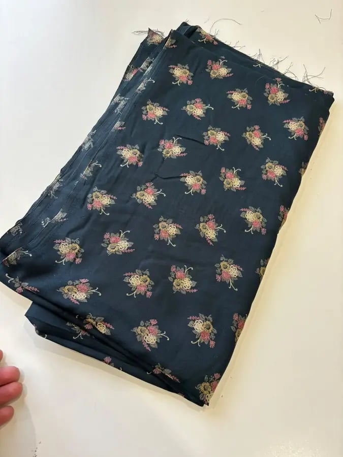 قطعة قماش كشميري هندي درجة اولى Indian cashmere fabric F-1
