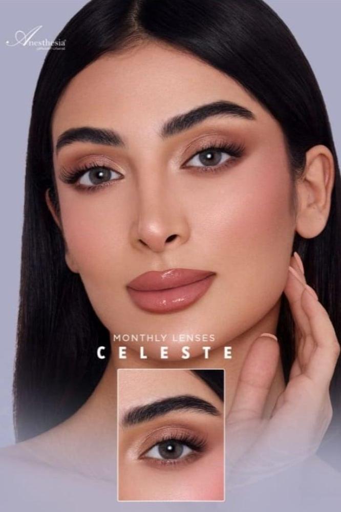 عدسات ملونة طبيعية