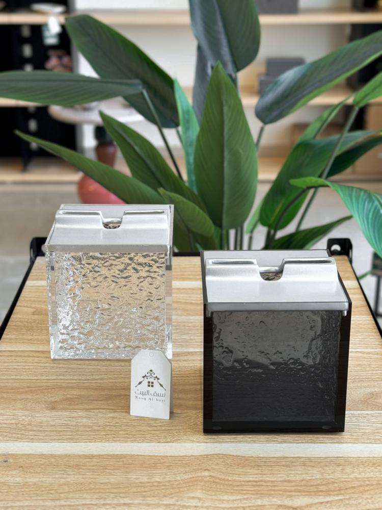 A tissue holder made of acrylic