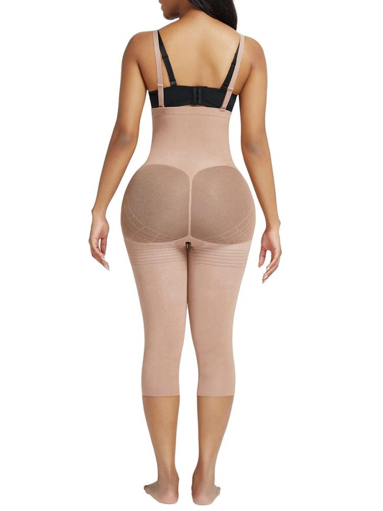 The strong elastic waist trainer for body shaping.