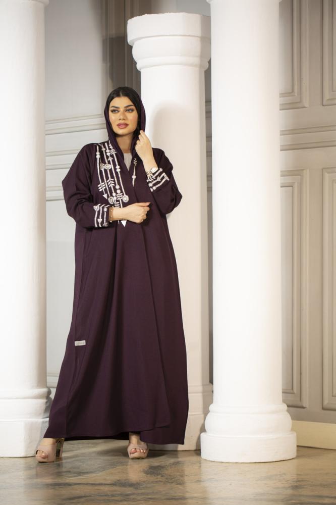 عبايه عنابي بتطريز ابيض