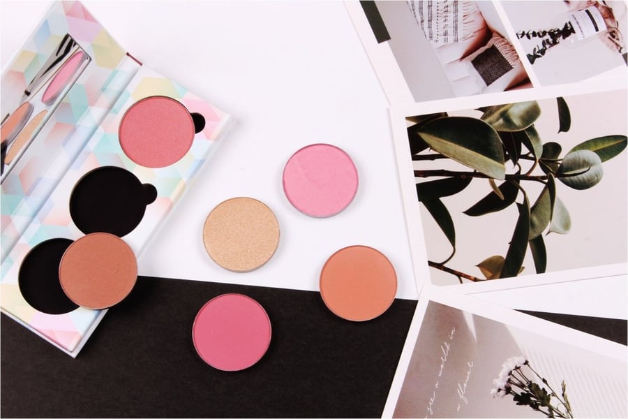 Empty blush palette for creating a palette with the colors suitable for you ×3