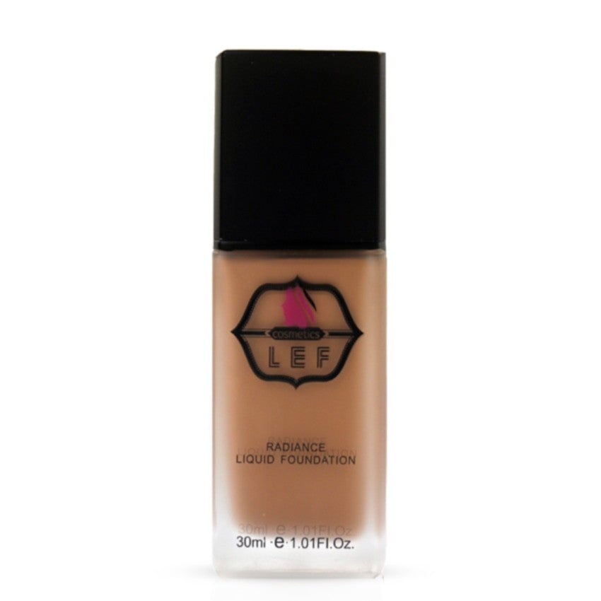 Liquid foundation cream with lightweight formula free of oils NC52