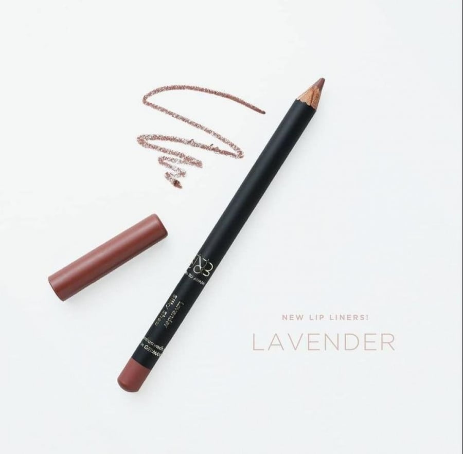 Noura Bou Awad lip liner pencil lavender