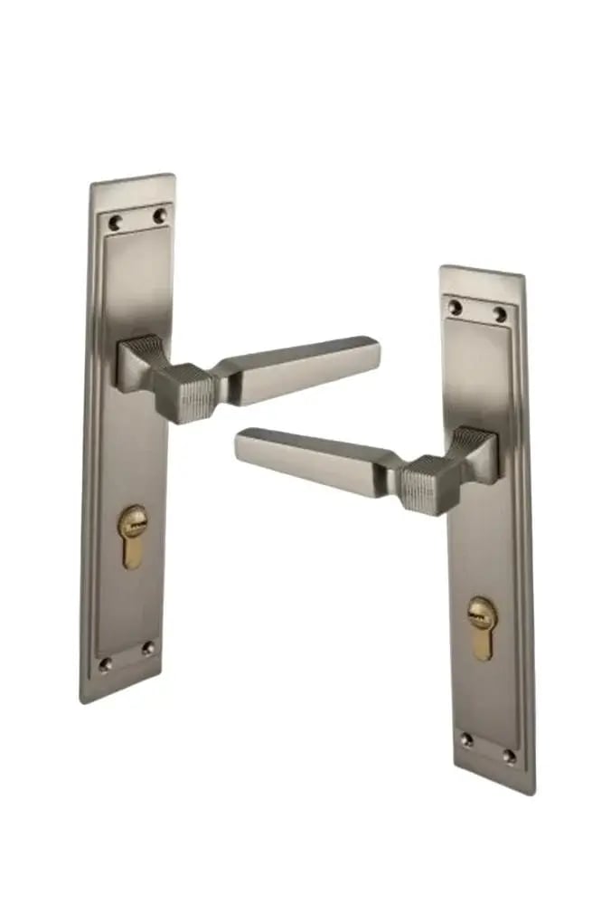 Multicolored door handle