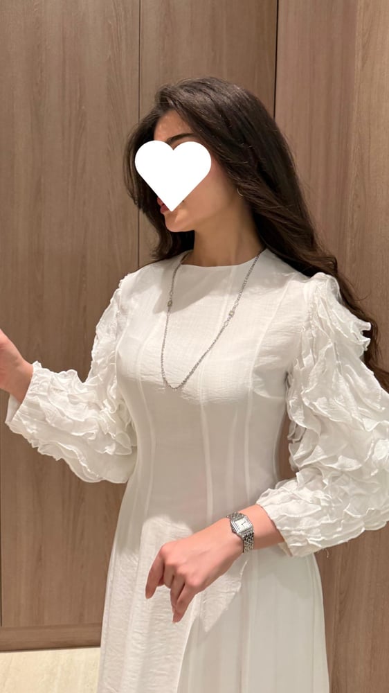 فستان ابيض طويل