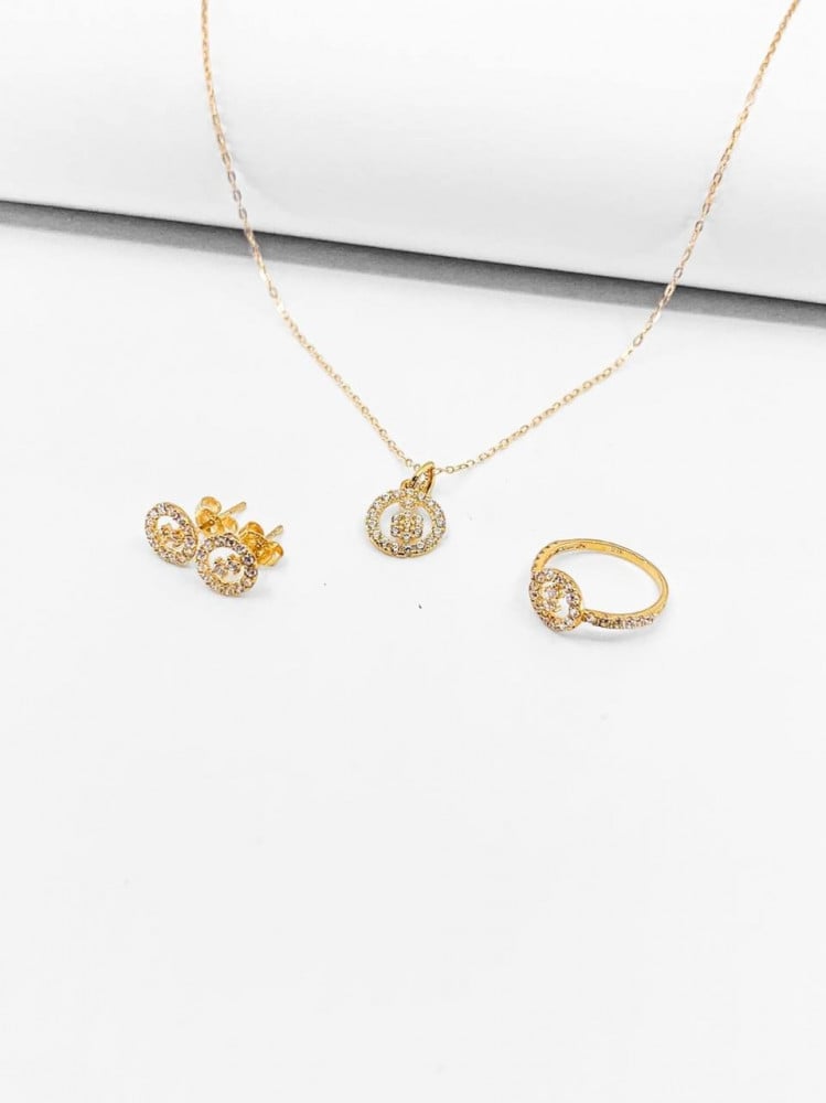 A set of gold with luxurious design at an exceptional wonderful price