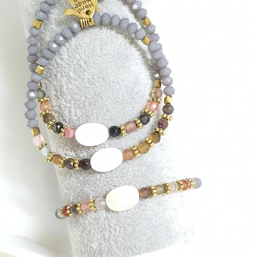 Coral bracelet - gray from natural stones