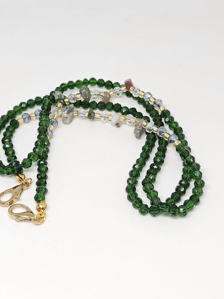 Elegant glasses chain - green