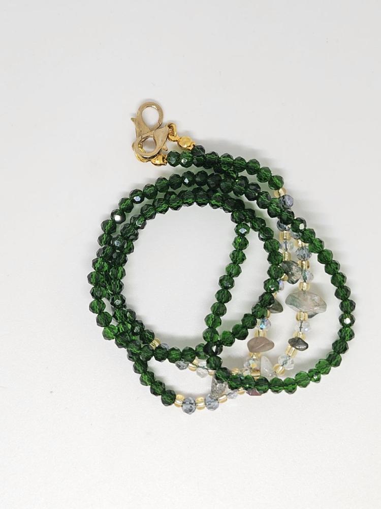 Elegant glasses chain - green
