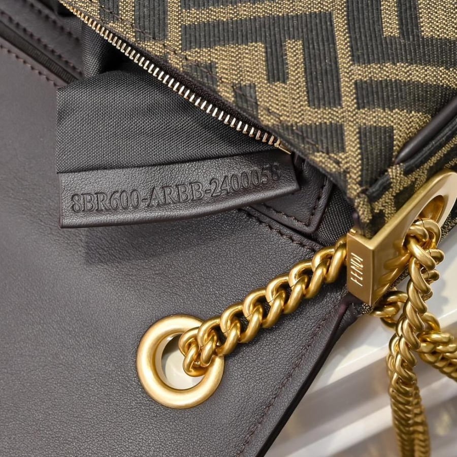 Fendi baguette