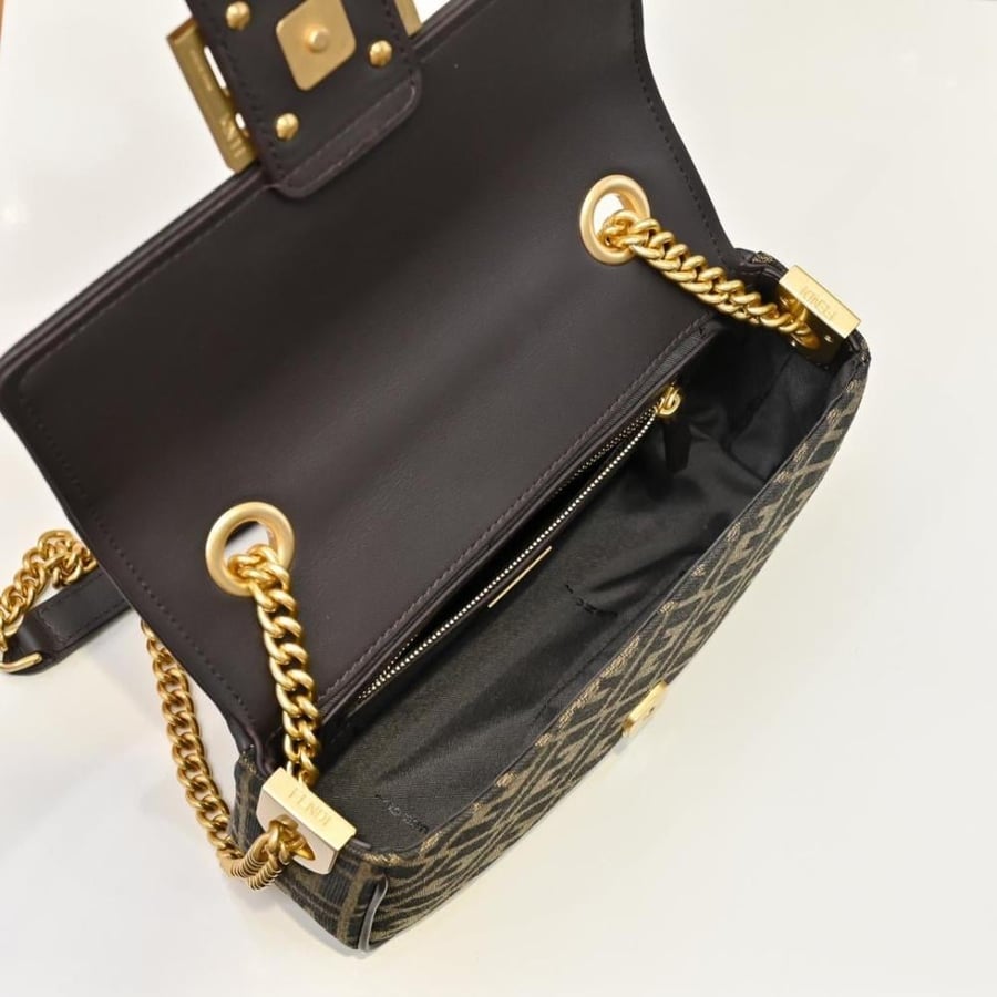 Fendi baguette