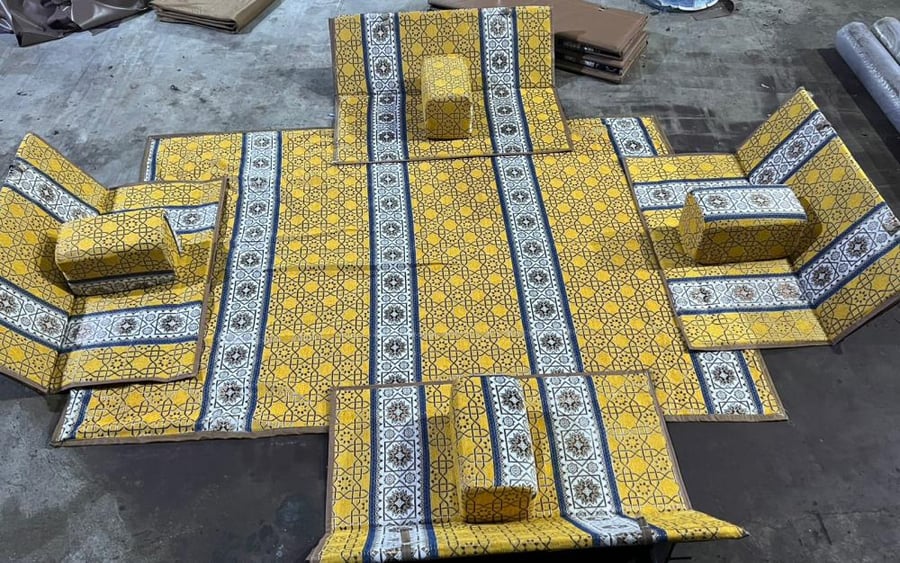 جلسة رحلات ارضية متكاملة لون احمر منقط