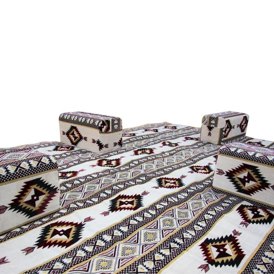 Outdoor trip sitting set with red dotted pattern
