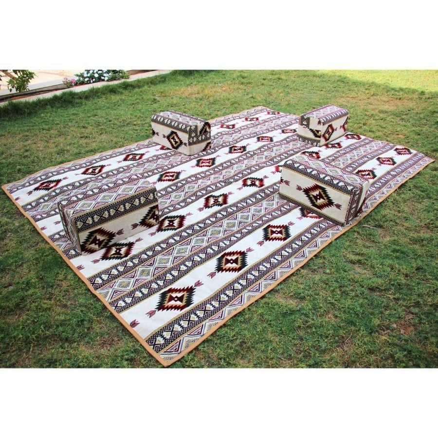 Outdoor trip sitting set with red dotted pattern