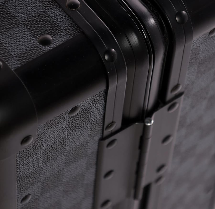 شنطه كابينه الطائره موديل  lk-240 BLACK