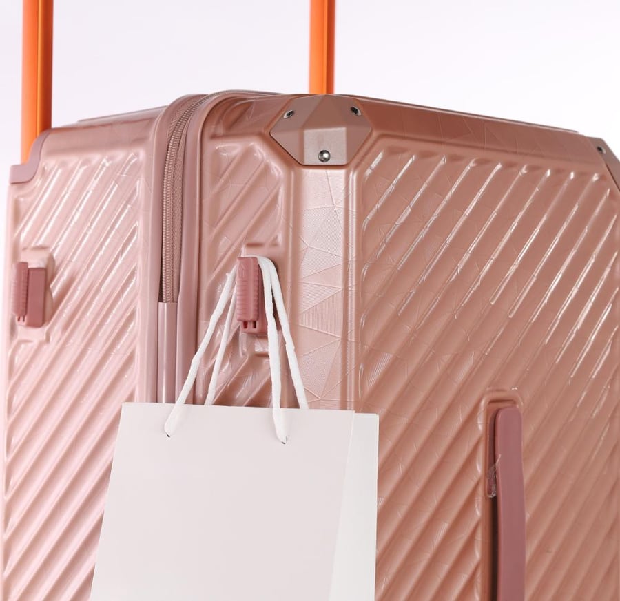 Travel bag medium size 24 inch – sturdy bag with smooth wheels and lightweight suitable for trips GD-33