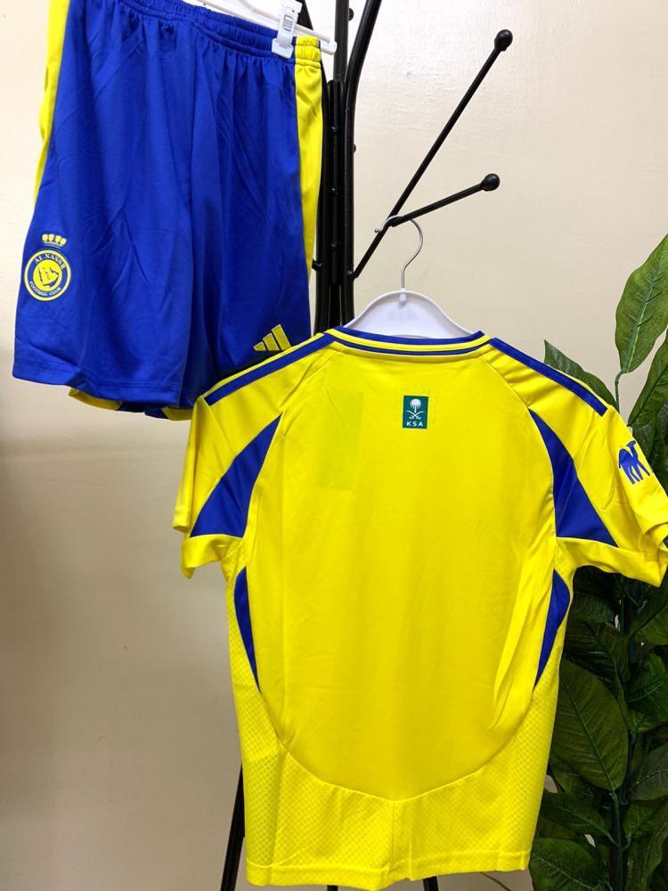 طقم نادي النصر الاساسي الجديد 2025