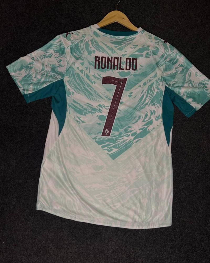 تيشيرت البرتغال كاس العالم 2026 الابيض الاحتياطي