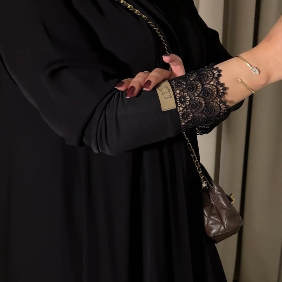 عباية نص كلوش إنترنت ناعم اسود