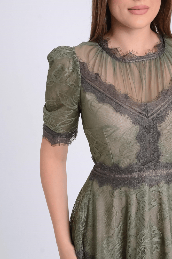 فستان سهرة – springstore – بأكمام قصيره – دانتيل وتل – كاكي – 36-46