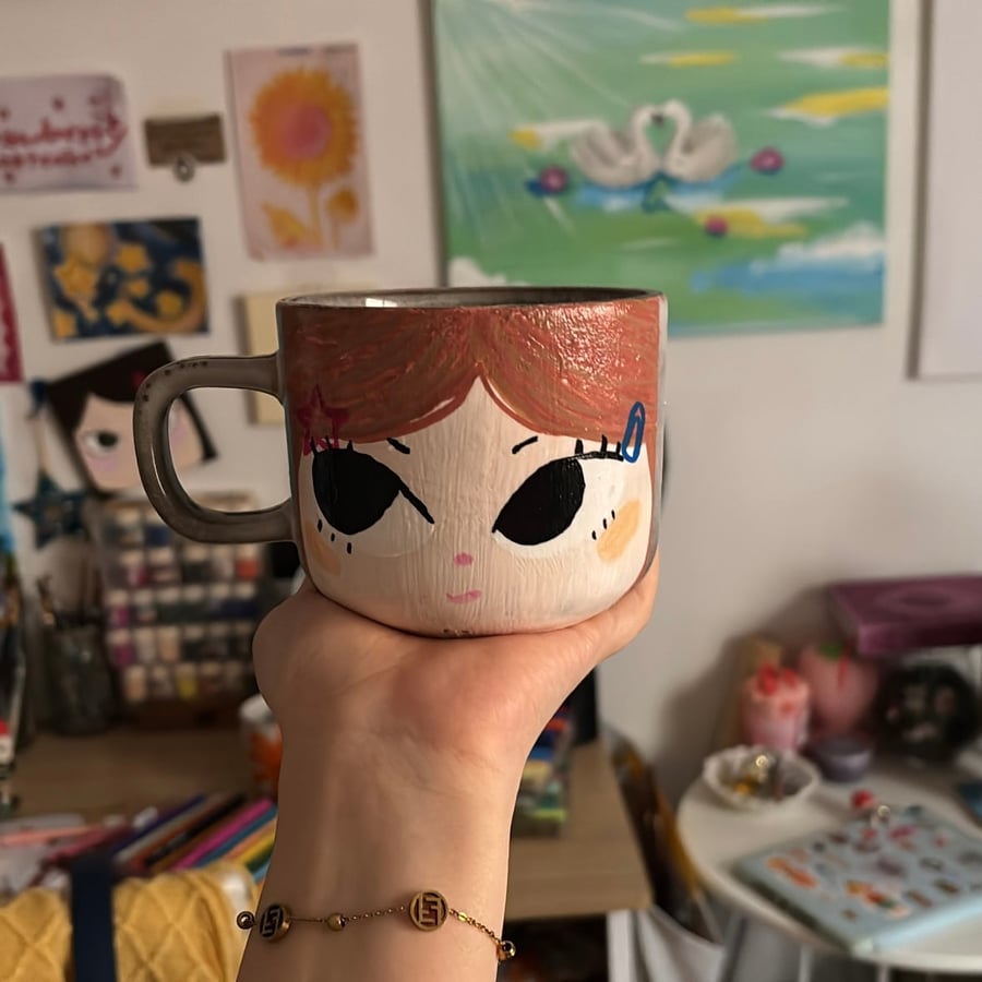 كوب برسمة شخصية مع إمكانية التعديل حسب الطلب