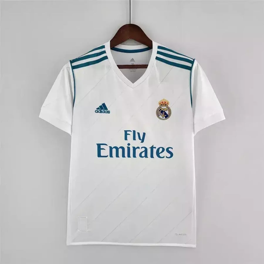 تيشيرت كلاسيكي  ريال مدريد الأساسي لموسم 2017/2018 يحمل اسم ورقم اللاعب كريستيانو رونالدو