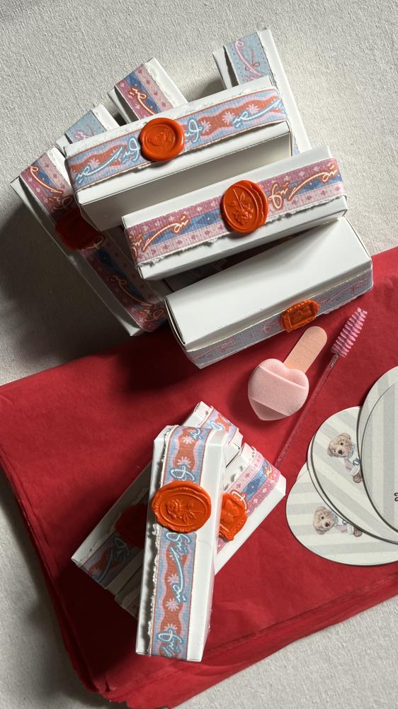 Mini Beauty Distributions