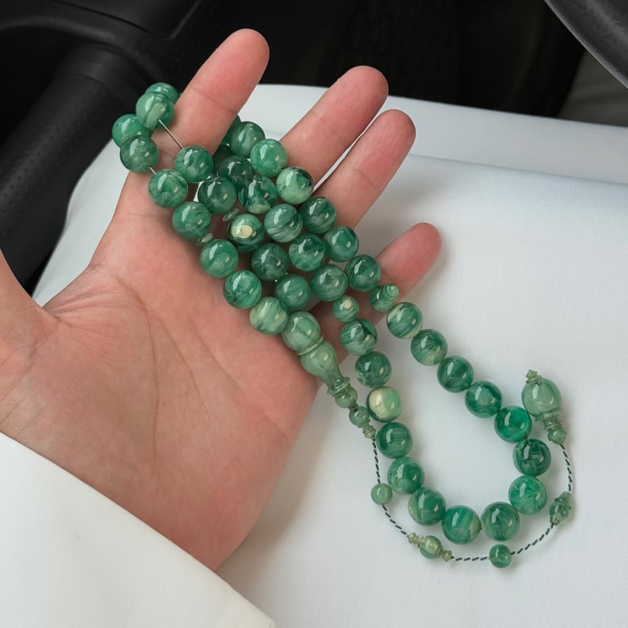 A misbaha with a clasp