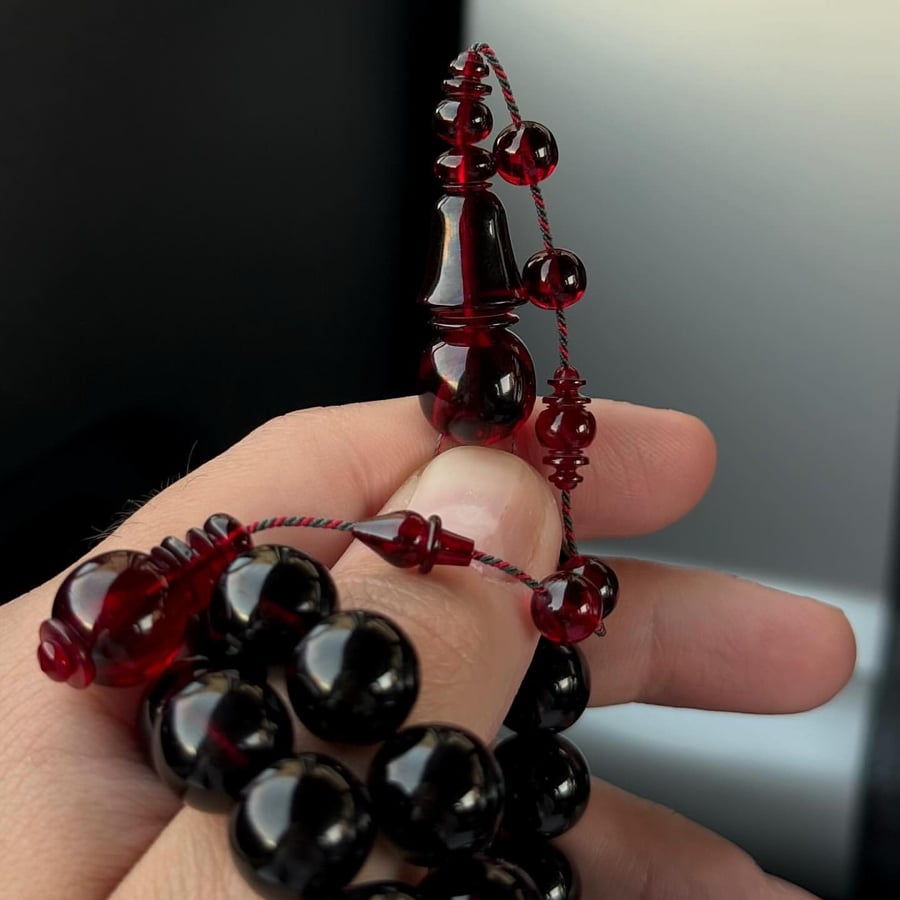 Buckle prayer beads