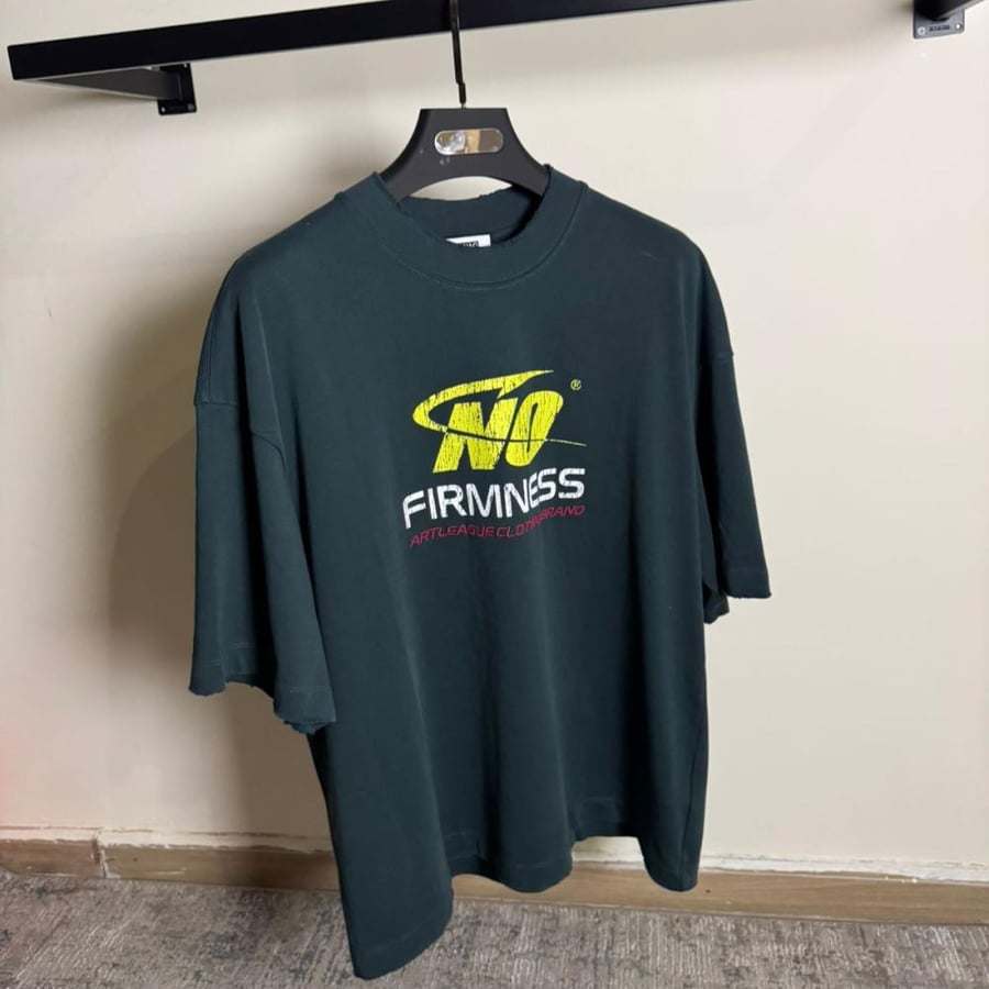 Oil-colored T-shirt