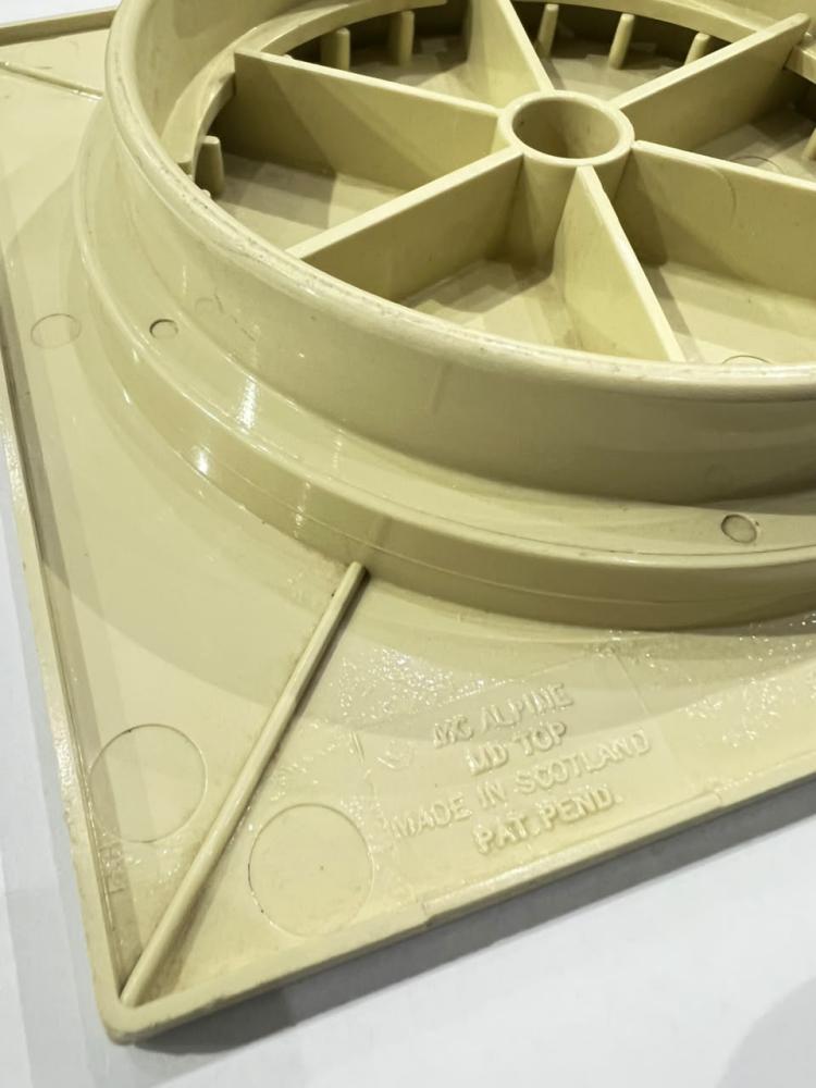 صفاية بلاستيك 15x15 سم بيج اسكوتلندي  Beige Plastic Drain iscotland 15x15 cm