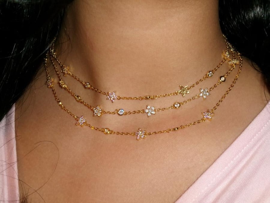 سلسلة Roses ذهبي