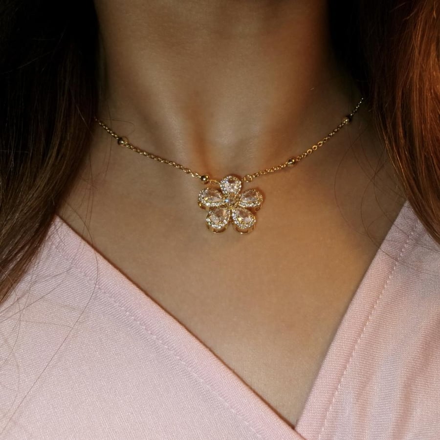 سلسلة Daisy ذهبي