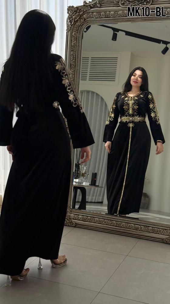 عباية مخمل