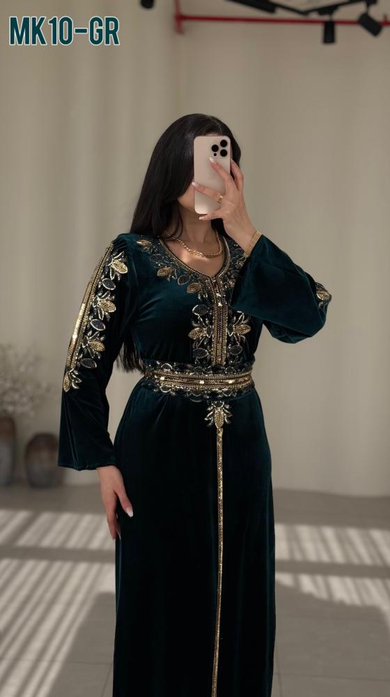 عباية مخمل
