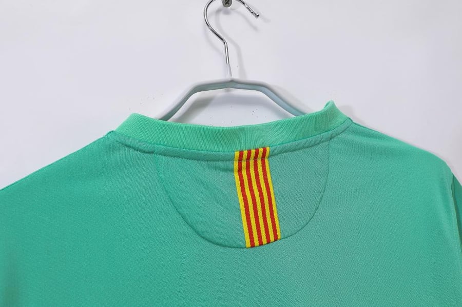 تيشيرت برشلونة 2010/11