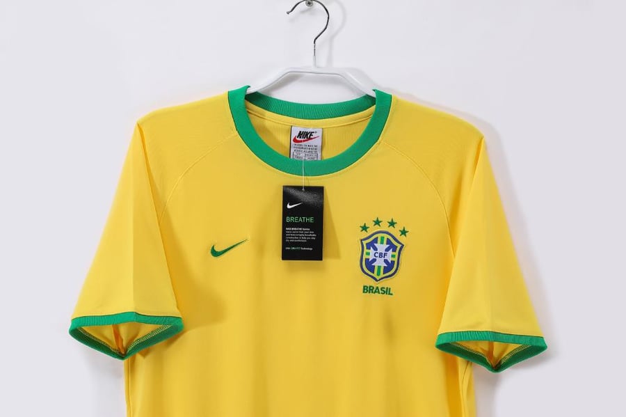 تيشيرت منتخب البرازيل 2000