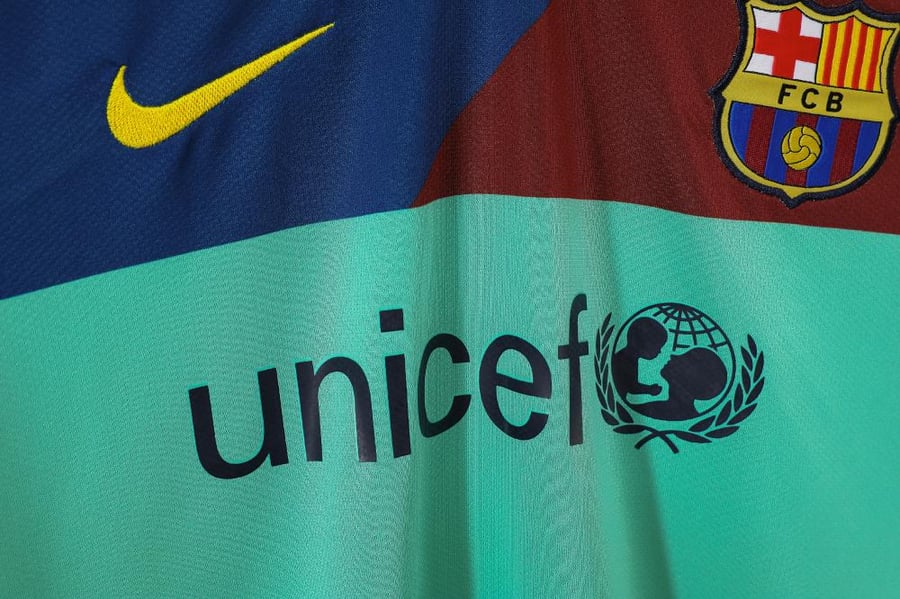 تيشيرت برشلونة 2010/11
