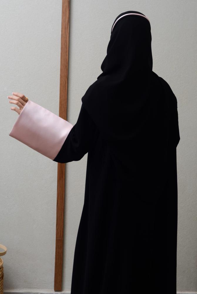 عباية ساره
