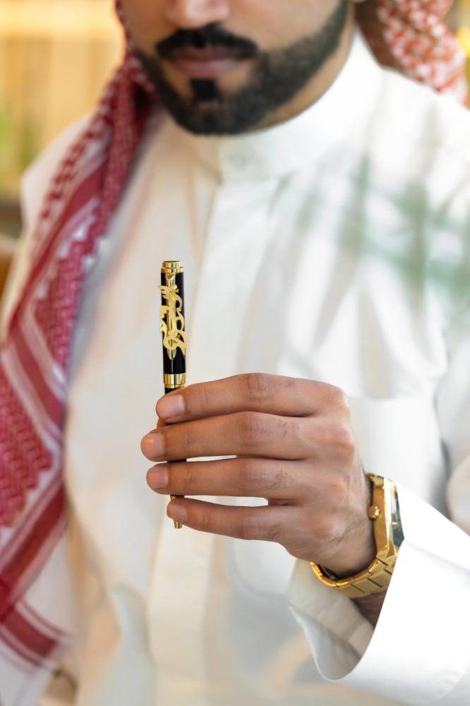 قلم بالاسم حسب الطلب