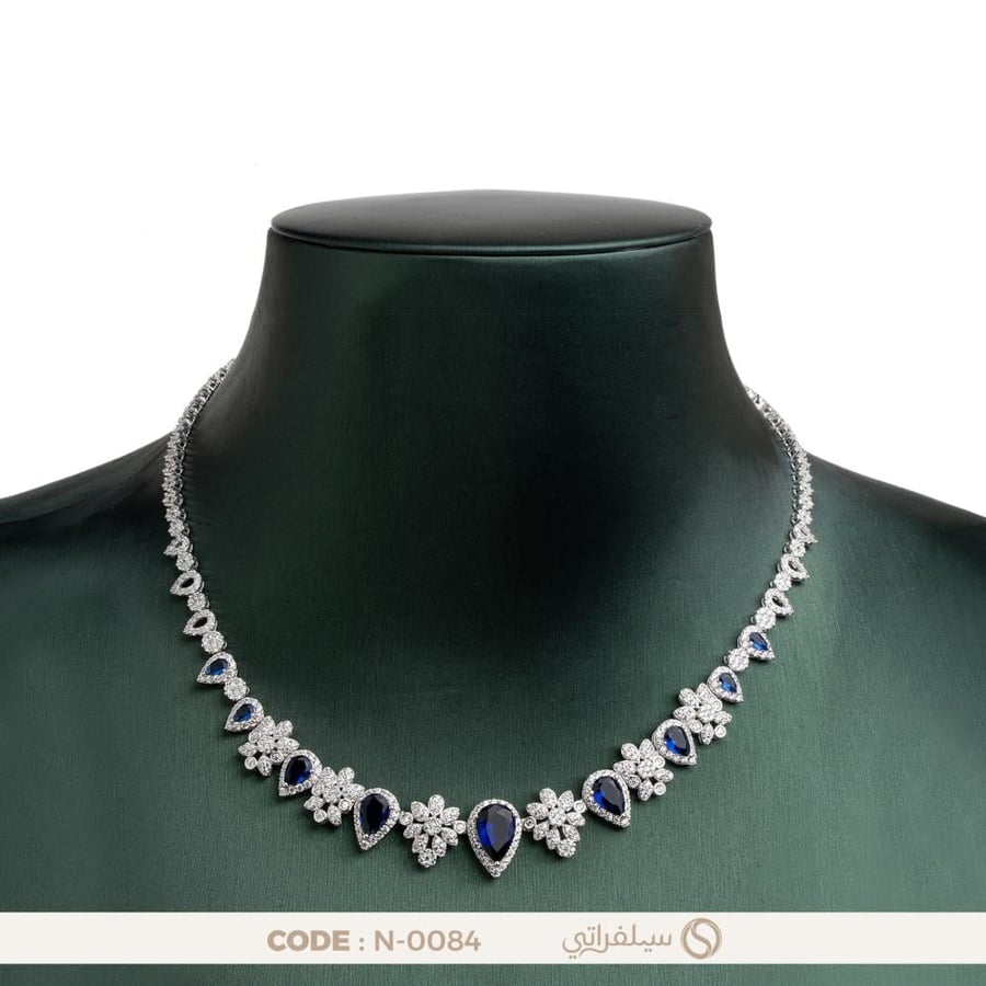 قلادة فضة عيار 925 بتصميم الزفير الأزرق وفصوص زركون بلمعان الألماس، مطلية روديوم (N-0084)