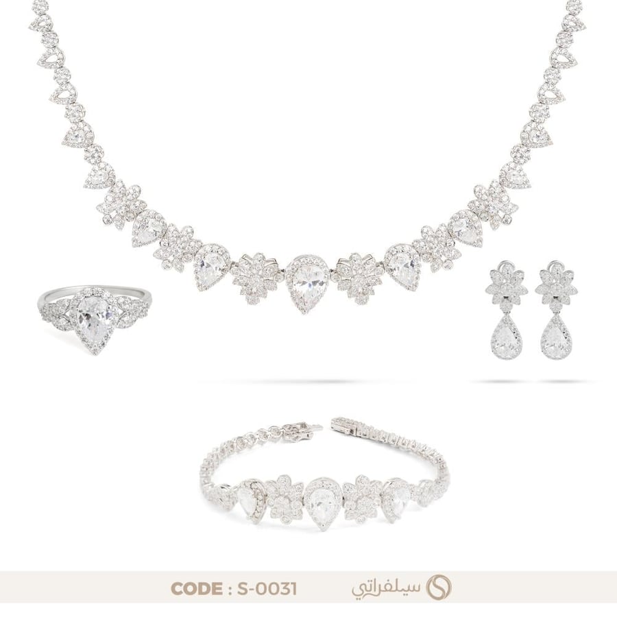 طقم فضة عيار 925 بتصميم الدمعة والزهرة مرصع بزركون بلمعان الألماس مطلي روديوم (S-0031)