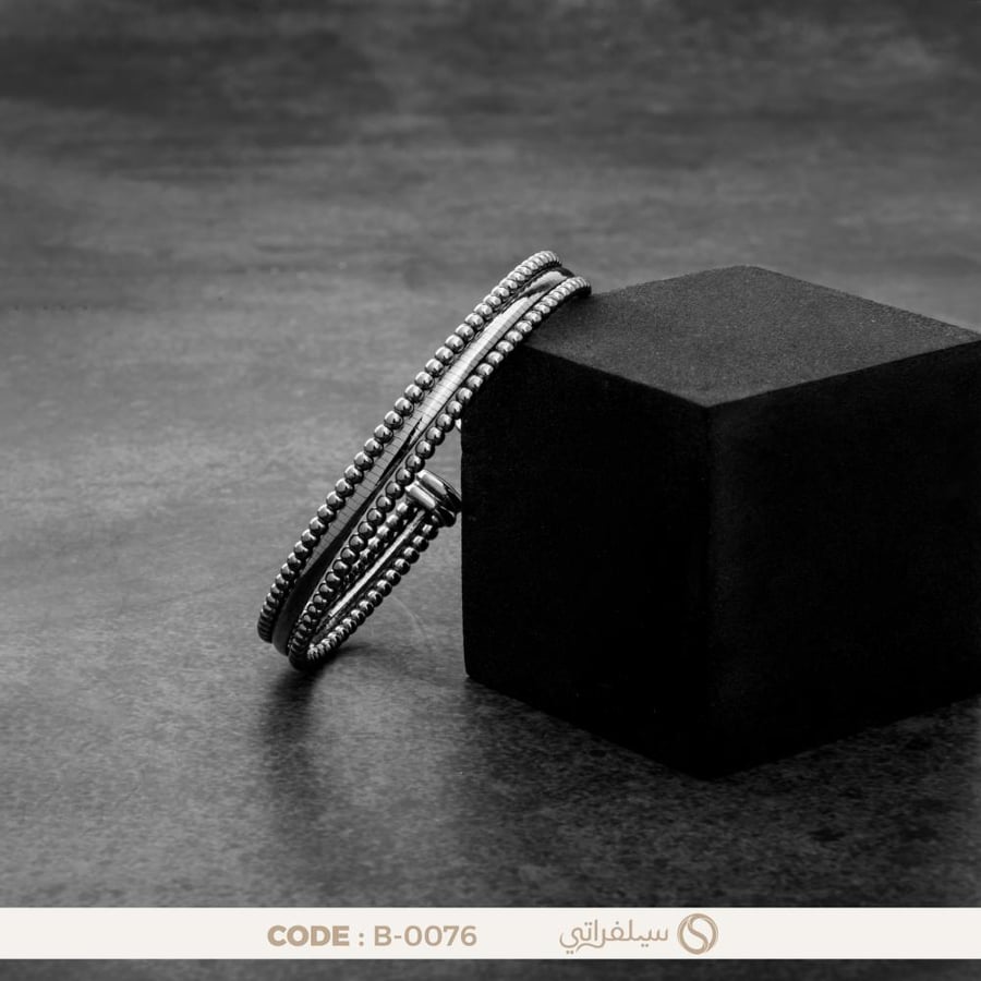 سوار رجالي مفتوح ثلاثي الصفوف فضة عيار 925، مطلي روديوم (B-0076)