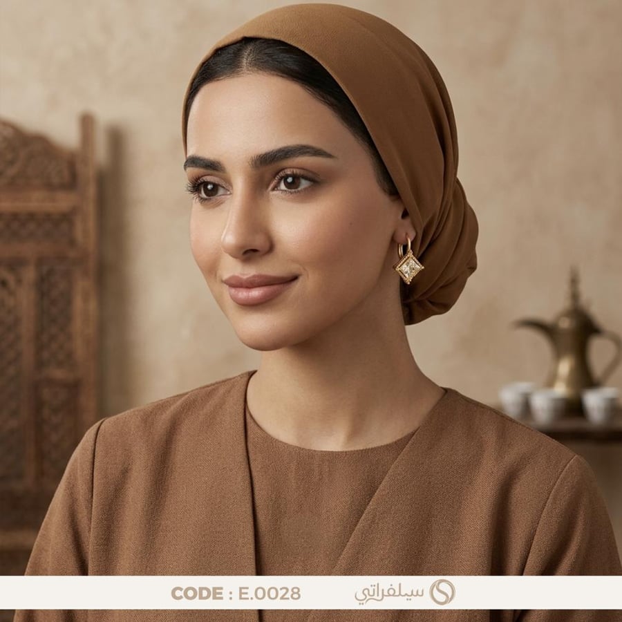 حلق بفص زركون أبيض مربع فضة عيار 925 مطلي روديوم وماء الذهب (E-0028)