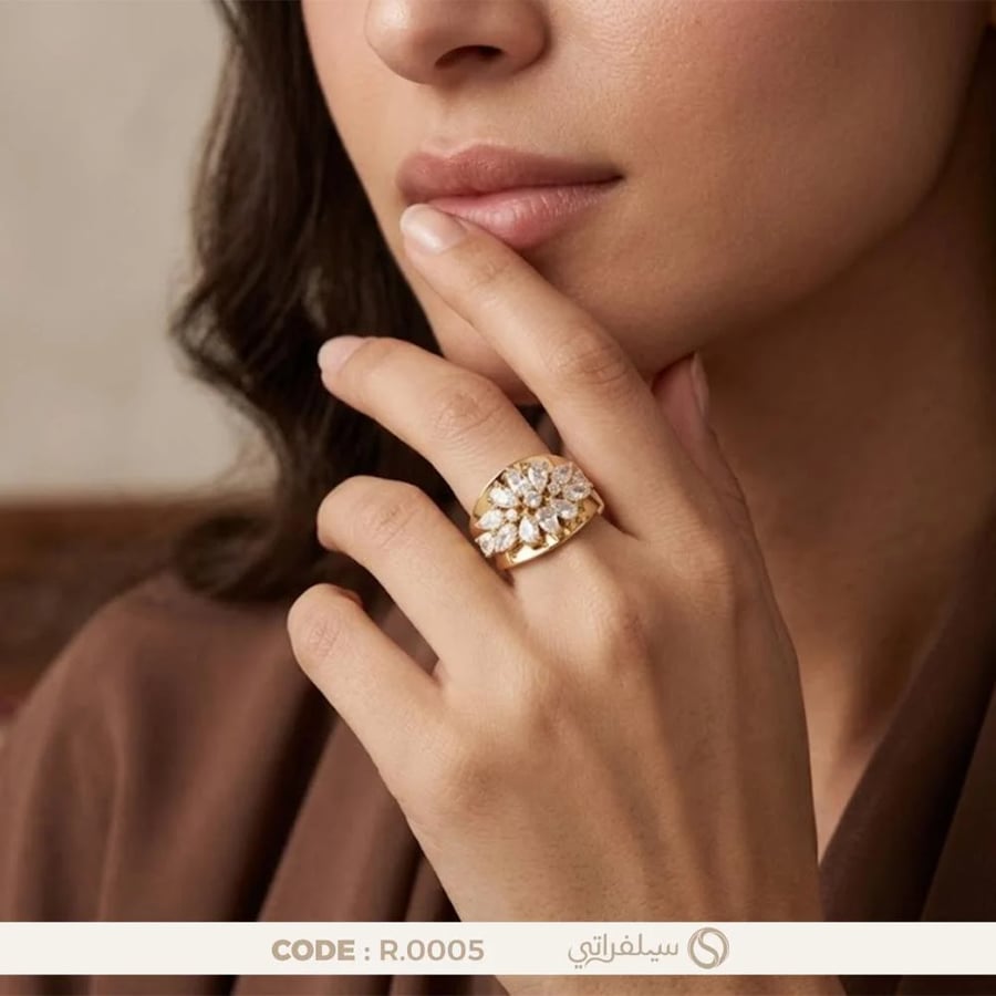 خاتم الزهرة بفصوص أنيقة فضة عيار 925 مطلي روديوم وماء الذهب (R-0005)