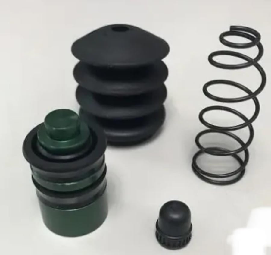 علبة كلاتش كورلا2001-2007