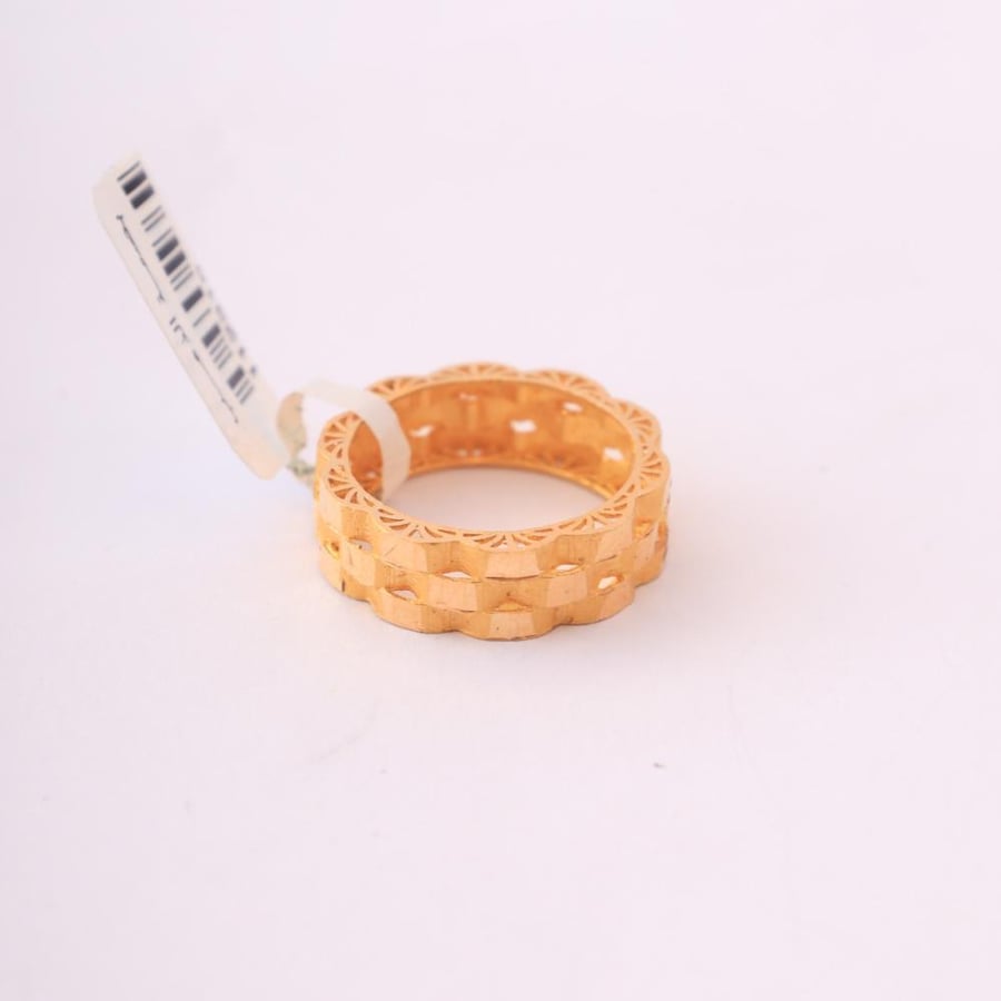 21-karat gold ring