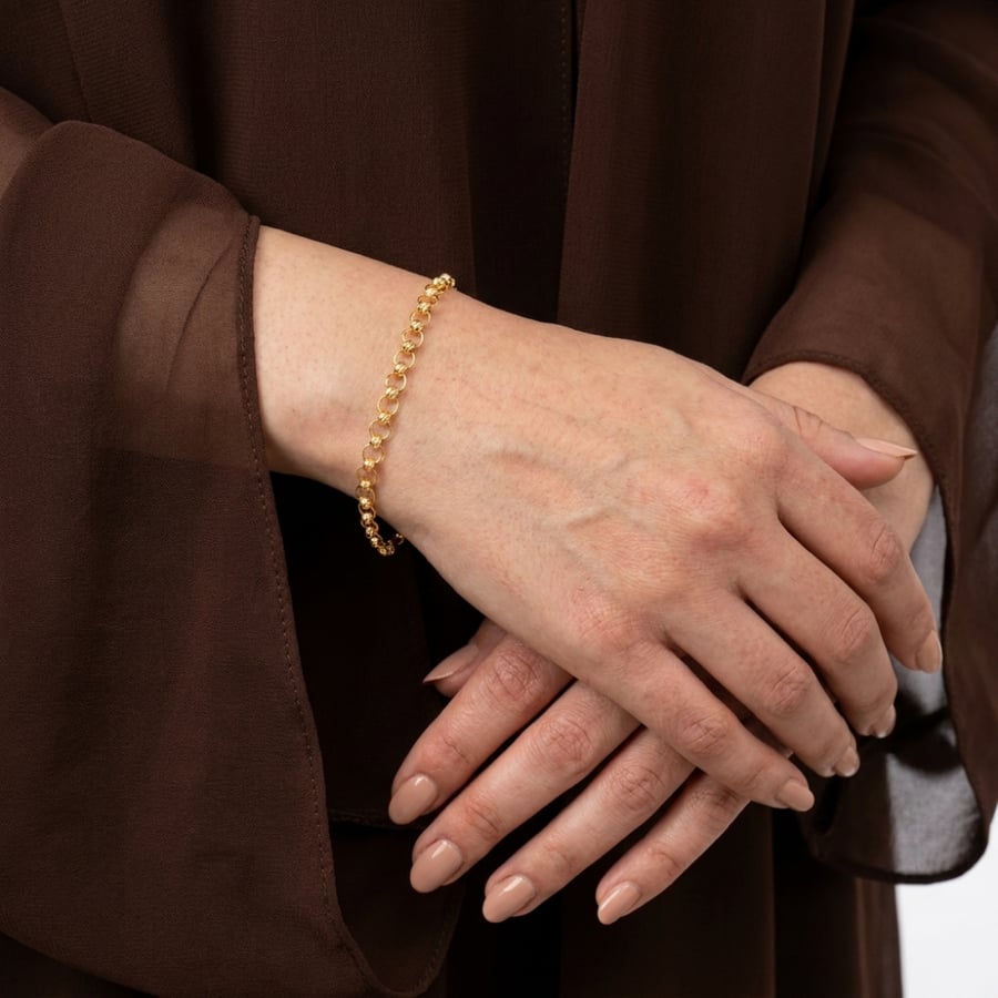 اسوارة ذهب على اليد