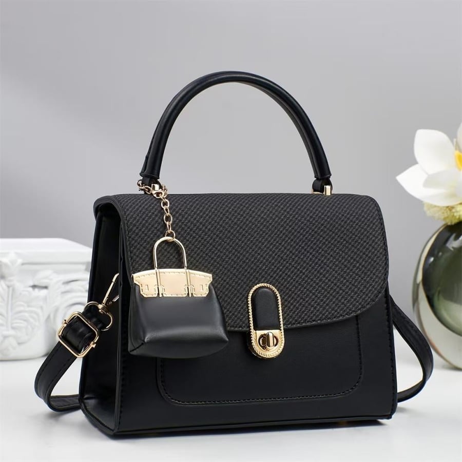 A distinguished women's bag